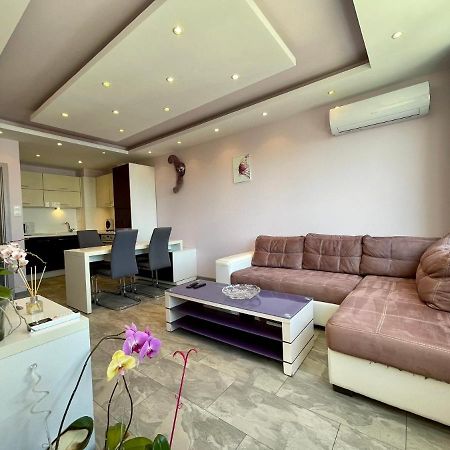 Апартамент Чаролит / Apartment Charoite Burgas by Eksteriør bilde