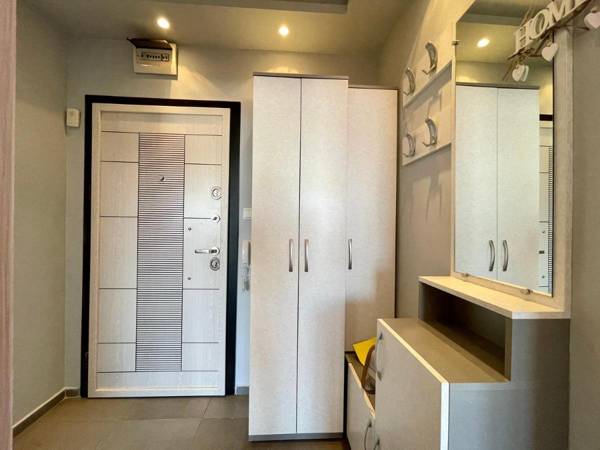 Апартамент Чаролит / Apartment Charoite Burgas by Eksteriør bilde
