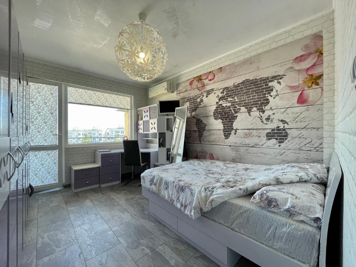 Апартамент Чаролит / Apartment Charoite Burgas by Eksteriør bilde